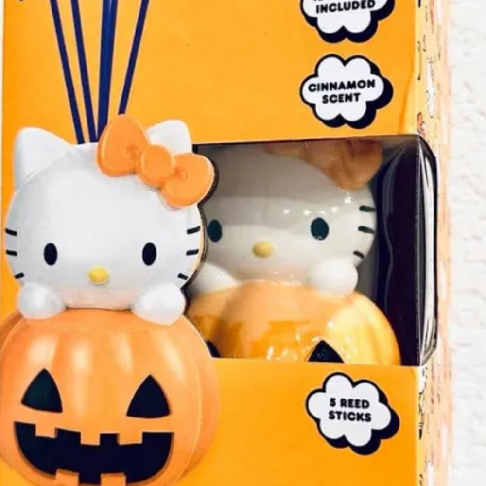Hello Kitty Halloween 🎃 ceramic diffuser. - Picture 2 of 7